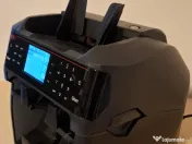 Masina de numarat bani aproape noua
