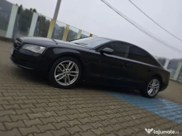 Vand Audi A8 d4 2012