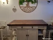 Insulă de bucătărie din lemn masiv – aspect rustic elegant 