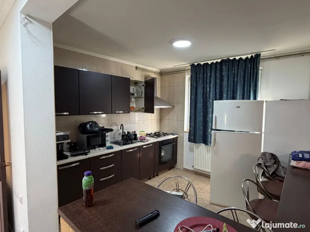 Casă de vânzare sau închiriere Strada Ecaterina Teodoroiu