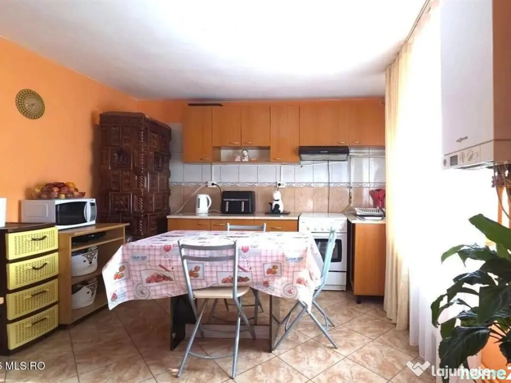 Cumpana - Str. Crinului 5, casa cu teren 625 mp, deschide...