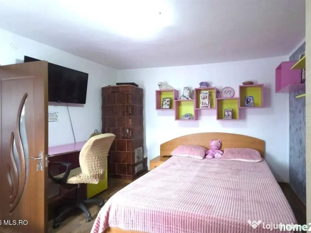 Cumpana - Str. Crinului 5, casa cu teren 625 mp, deschide...