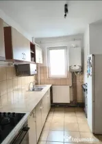 Apartament 2 camere, semidecomandat - zona Tractorul.