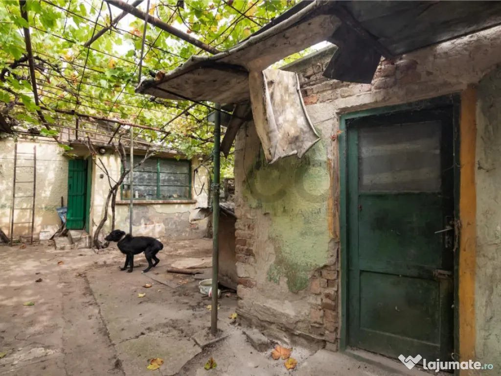 RECO Casa in Episcopia Bihor cu teren de 704mp