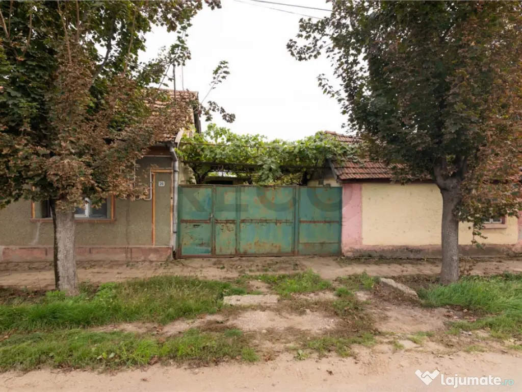 RECO Casa in Episcopia Bihor cu teren de 704mp