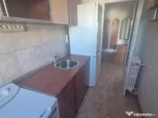 Apartament de 2 camere ( terasa refacuta )-Astra 