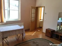 Apartament 2 camere de vânzare – poziție excelentă, aproape de centru