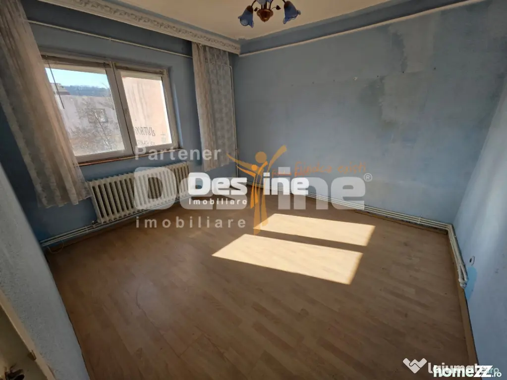 APARTAMENT 2 CAMERE, DECOMANDAT, MIRCEA CEL BATRAN, 69.990