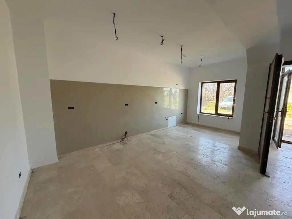 APARTAMENT 4 CAMERE TIP DUPLEX, INVESTITIE