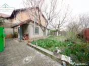Casa cu 3 camere și centrală proprie,zona Aurel Vlaicu, Ar 
