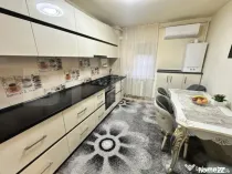 Apartament 3 camere decomandat,renovat ,zonă excelentă –