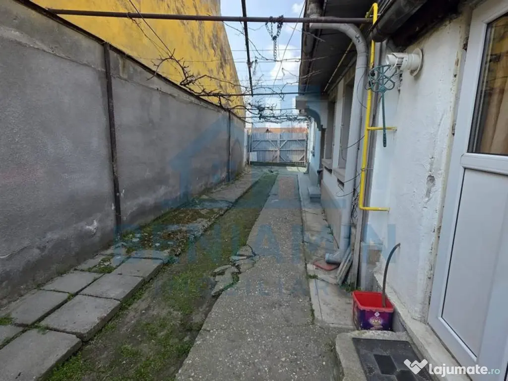 Casa in oras zona Promenada strada Raului 257mp utilitati