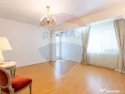 Apartament 4 camere 140 mp cu parcare | Destinatie mixta ... 