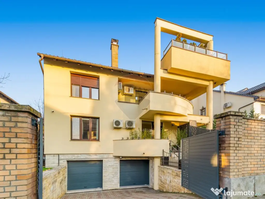 Casa de vanzare str. Republicii I Clinica I Aparthotel I ...