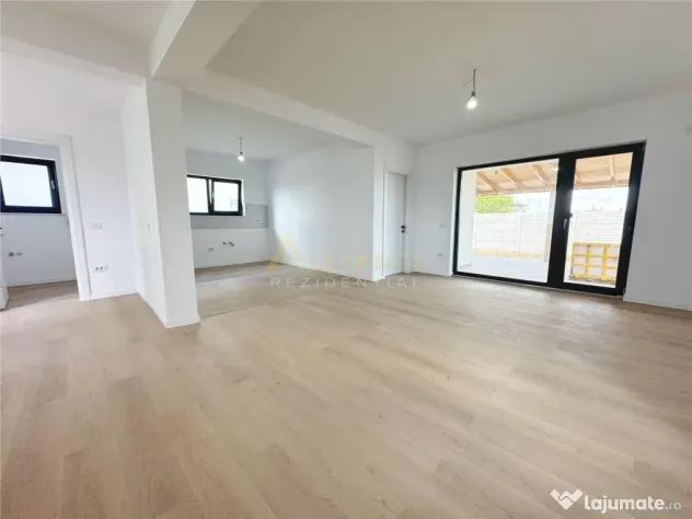5 camere 2 bai dressing 153mp util