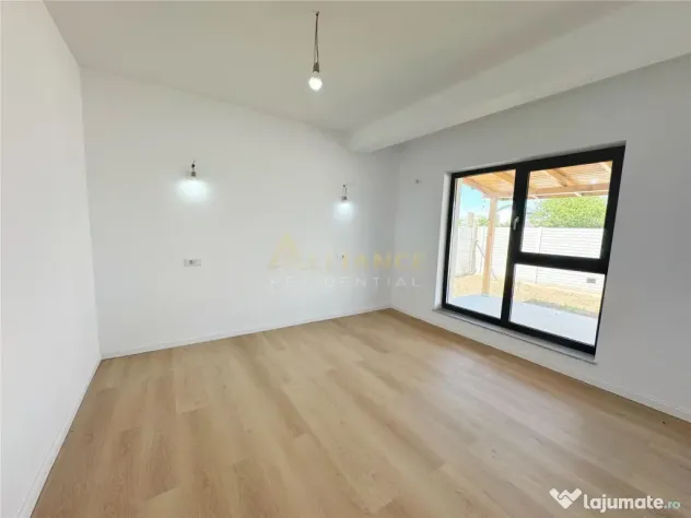 5 camere 2 bai dressing 153mp util