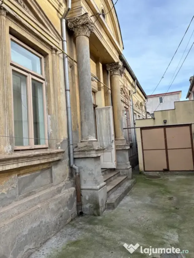 Casa Bld independentei-Garii