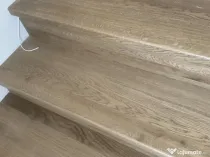 Montaj parchet scări plinta