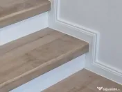 Montaj parchet scări plinta 