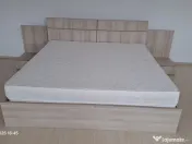 Pat 200x200 cu noptiere și ladă depozitare. 