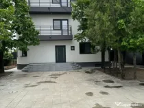 Vilă renovată complet 2023 | 350 mp | curte 550 mp | Drumul Taberei