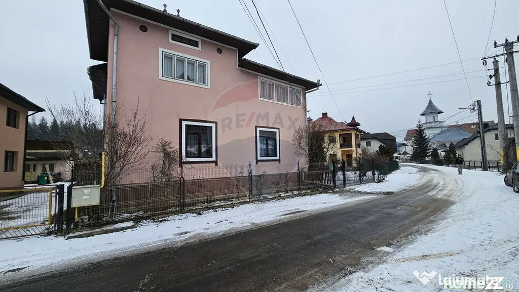 Casă / Vilă de vânzare în Campulung Moldovenesc, Suceava