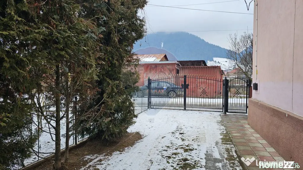 Casă / Vilă de vânzare în Campulung Moldovenesc, Suceava