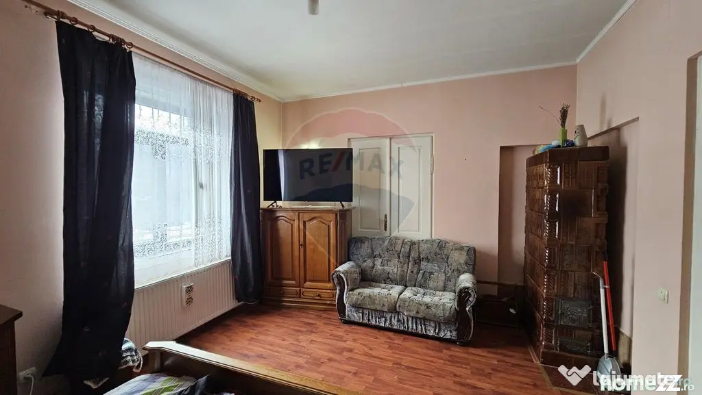 Casă / Vilă de vânzare în Campulung Moldovenesc, Suceava