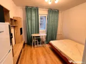 Camera de camin tip garsoniera,cu baie proprie,et2,renovata,cu chirias 