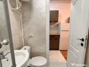 Camera de camin tip garsoniera,cu baie proprie,et2,renovata,cu chirias 