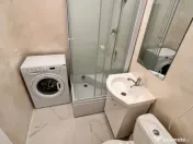 Camera de camin tip garsoniera,cu baie proprie,et2,renovata,cu chirias 