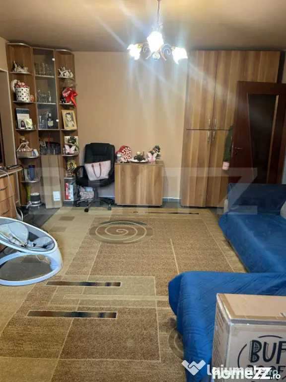 Apartament de vanzare, semidecomandat, cu 3 camere, 62 mp - Oradea (Bihor)