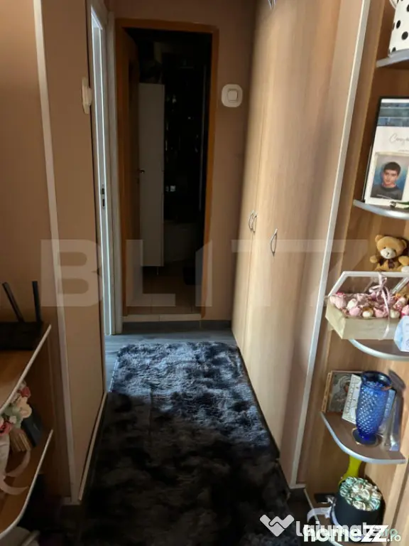 Apartament de vanzare, semidecomandat, cu 3 camere, 62 mp - Oradea (Bihor)