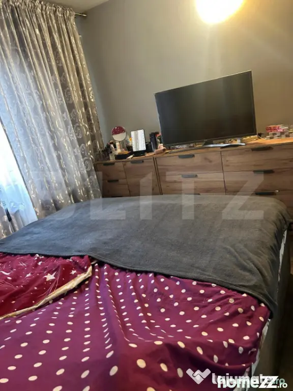 Apartament de vanzare, semidecomandat, cu 3 camere, 62 mp - Oradea (Bihor)