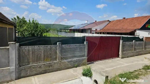 De vânzare teren intravilan 1,186mp Ineu -Strada Princip...
