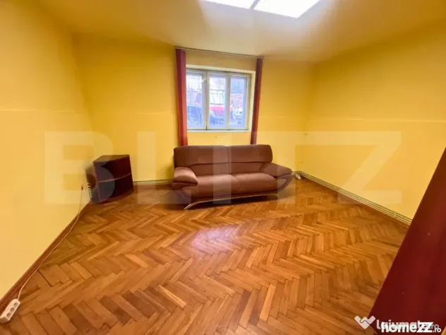 Apartament 65 mp, cabinet/birou, zona centrală