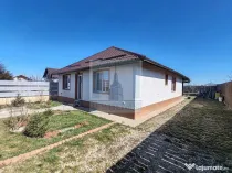 Casă de vânzare 4 camere, teren 460 mp-zona Hărman