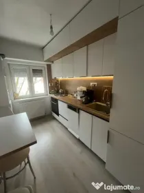 Apartament 3 camere, situat in zona Inel II