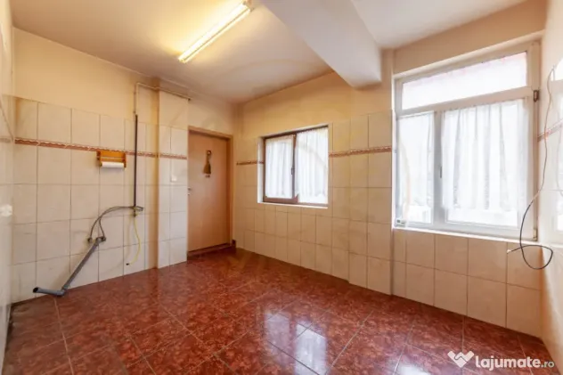 Gavana | 3 camere | Loc de parcare si boxa incluse