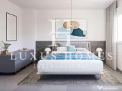 Apartament la parter, cu piscină, terasă și vedere la mare, lângă plaja 