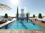 Apartament de lux la parter, cu terasă și piscină, situat într-o zonă premium 