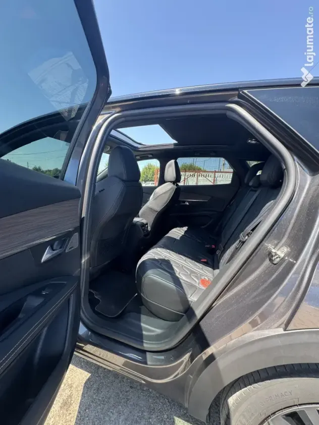 Peugeot 3008 225 e-ETA8 Allure Pack