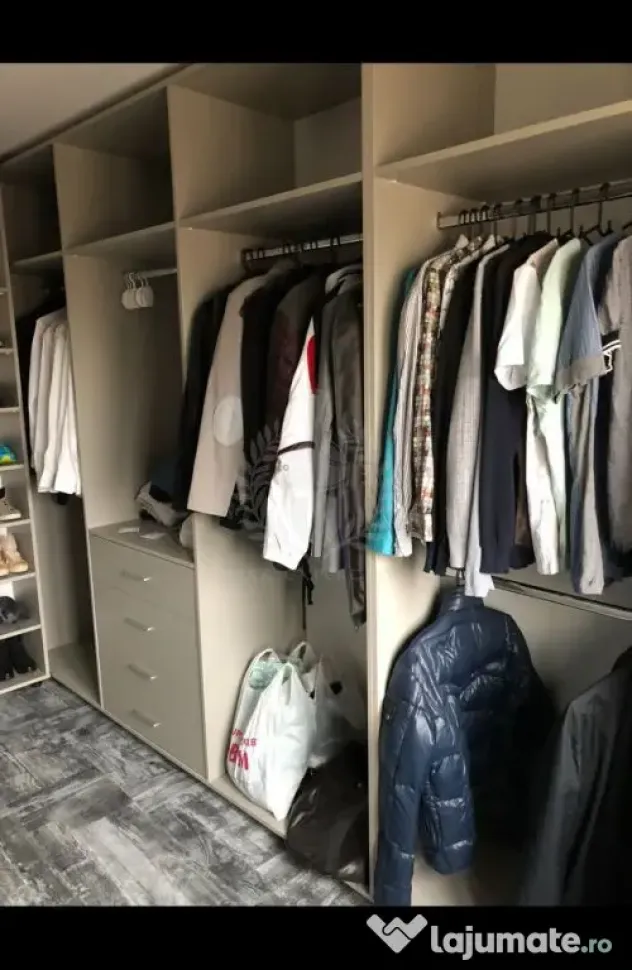 //4 CAMERE ULTRACENTRAL// 93 MP// 2 BALCOANE INCHISE//BOXA