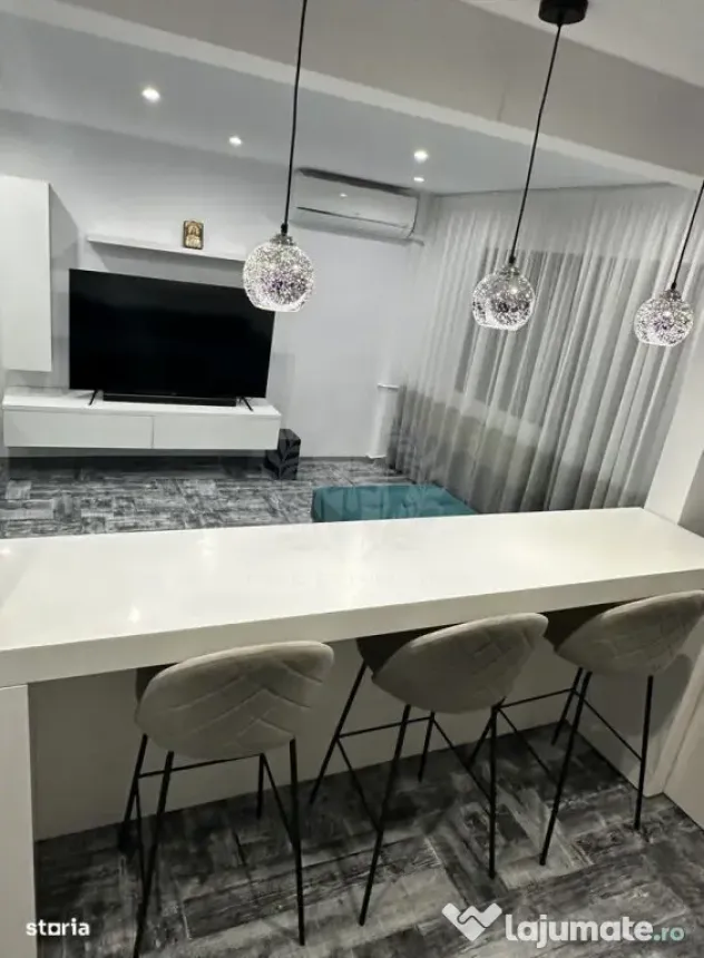 //4 CAMERE ULTRACENTRAL// 93 MP// 2 BALCOANE INCHISE//BOXA