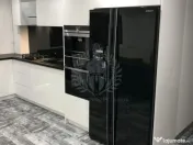 //4 CAMERE ULTRACENTRAL// 93 MP// 2 BALCOANE INCHISE//BOXA 