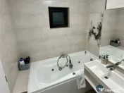 //4 CAMERE ULTRACENTRAL// 93 MP// 2 BALCOANE INCHISE//BOXA 