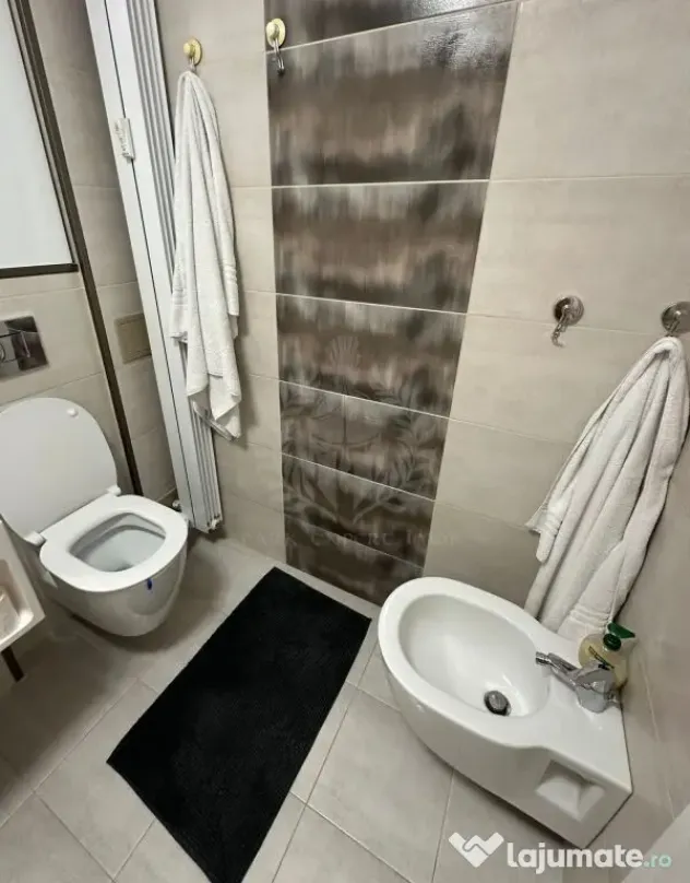 //4 CAMERE ULTRACENTRAL// 93 MP// 2 BALCOANE INCHISE//BOXA