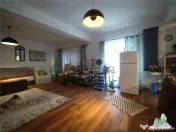 Casa spatioasa cu gradina, cartier Green City, comuna 1 Dece 