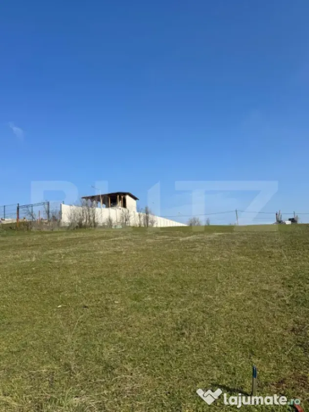 Teren Intravilan Bucovat, Sat Sarbatoarea