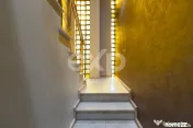 Casă/Vilă duplex cu 5 camere de vânzare, strada 9 Mai- zo